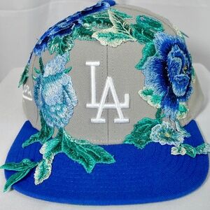 Custom LA Dodgers Snapback Hat – Floral Embroidered Gray & Blue Baseball Cap